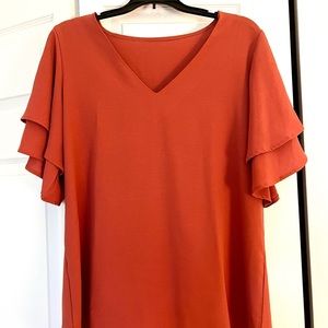 Short sleeved Pullover top